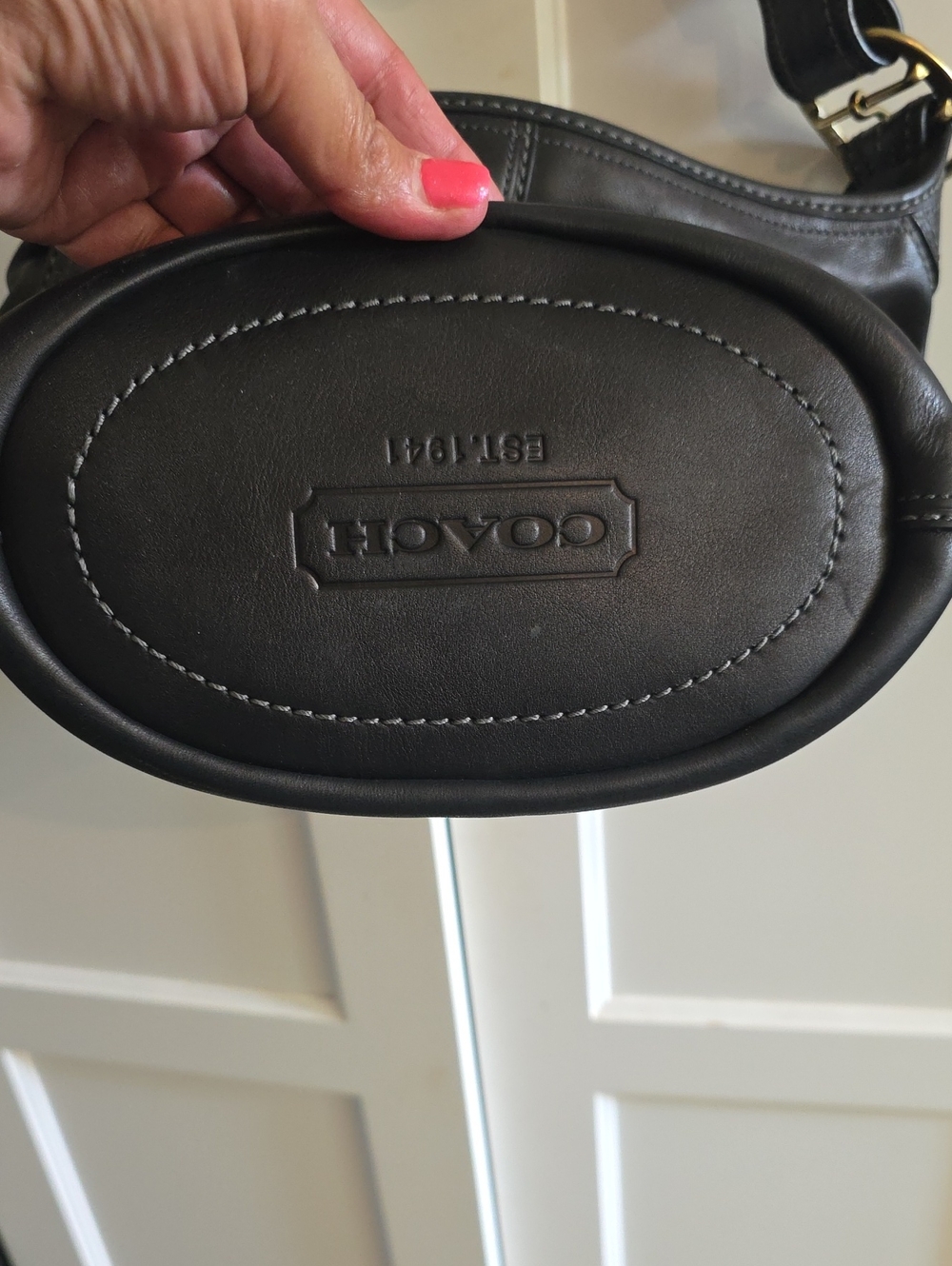 Coach Bleecker Bucket Bag With Tattersall Lining Like New!! - Picture 4 of 10